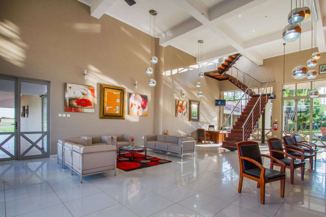 Cityblue Courtyard Hotel & Suites, Λίβινγκστον Εξωτερικό φωτογραφία